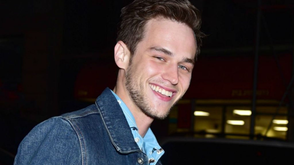 Brandon Flynn Height, Weight, Age, Family, Net Worth, Girlfriends Brandon Flynn Height, Weight, Age, Family, Net Worth, Girlfriends