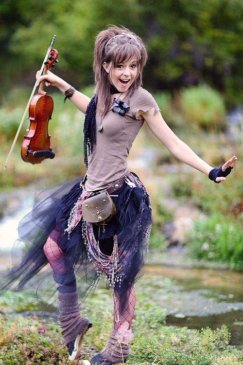 Lindsey Stirling height weight