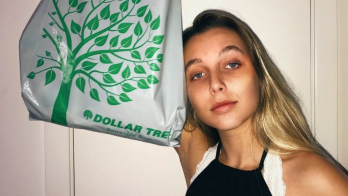 Emma Chamberlain height weight