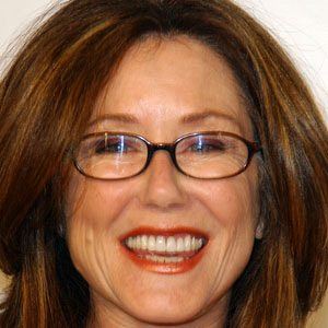 Mary McDonnell Height Age Measurements Net Worth