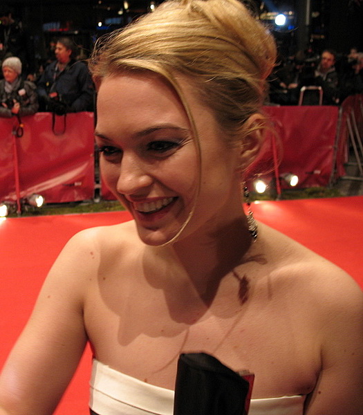 Sophia Myles Height Age Measurements Net Worth