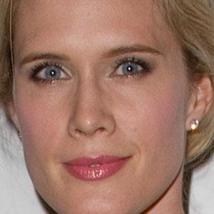 Stephanie March