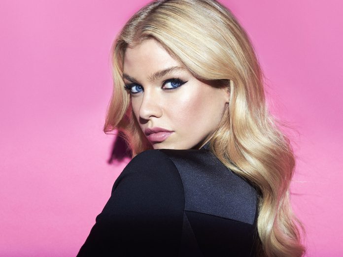 Stella Maxwell